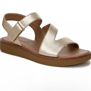 Life Stride Waverly sandal gold size 8/12 new in box